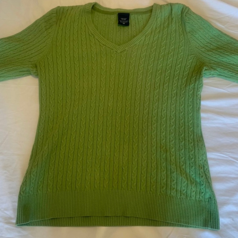 green long sleeve sweater